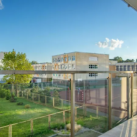 North Apartments, Vibe *