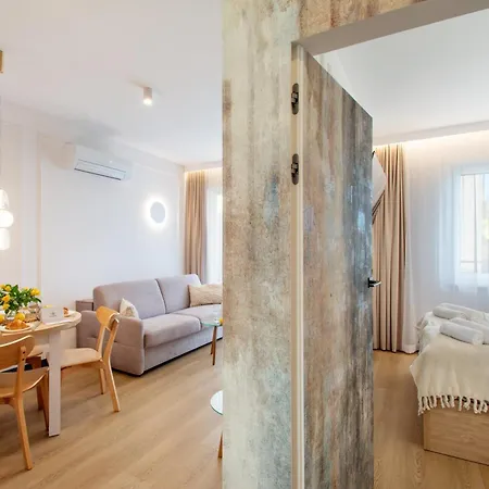 Apartment North Apartments, Vibe