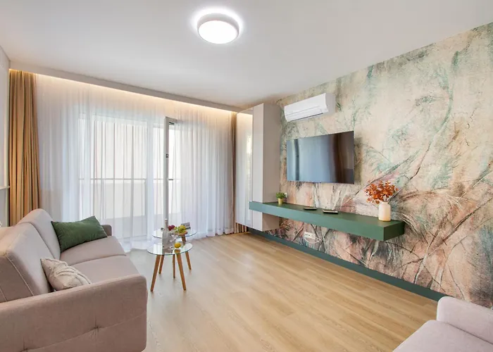 North Apartments, Vibe